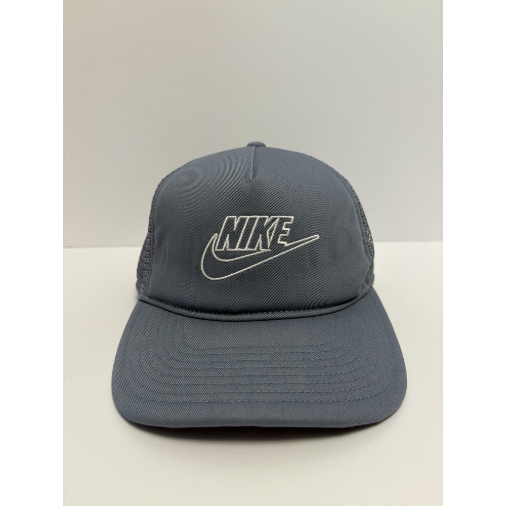 Nike Trucker Hat Mens OSFA Gray Classic 99 Mesh Snapback Swoosh Logo DC3984-493